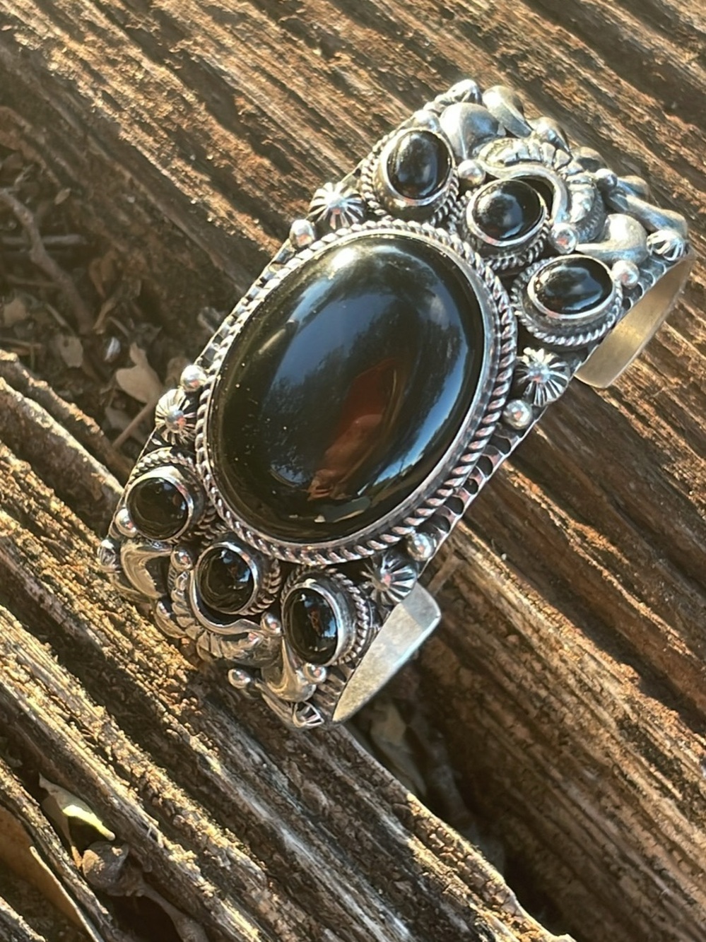 D. Becenti Handcrafted Black Onyx Sterling-Style Cuff Bracelet - Picture 5 of 5